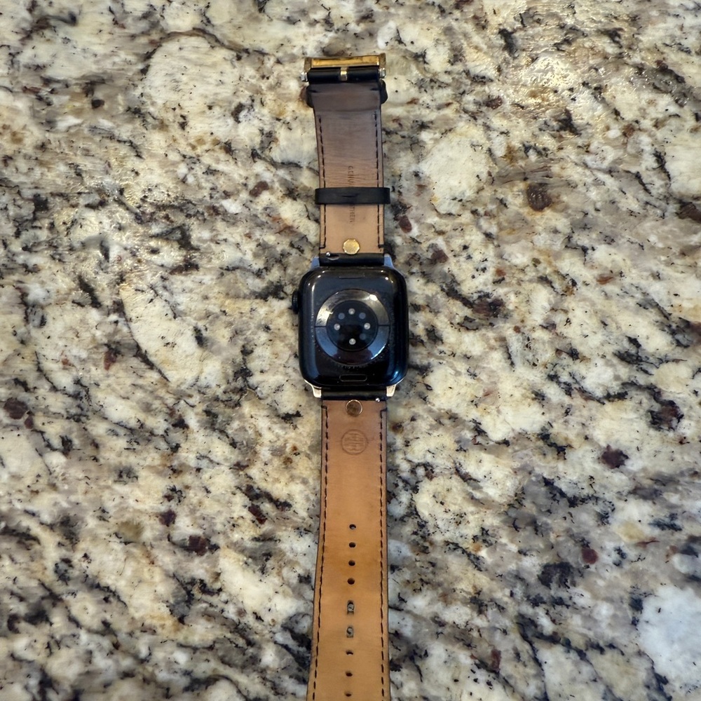 AppleWatch Series 9 w/cellular w/ 7 bands including two Tory Burch & one Machete - Picture 3 of 8